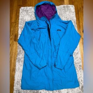 Vintage Women’s Patagonia Blue/Purple Jacket Size 14